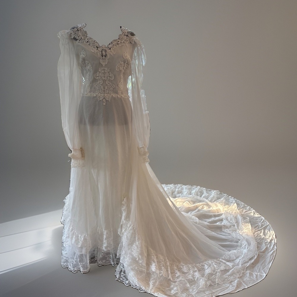Vintage 1970S Size 20 White Wedding Dress